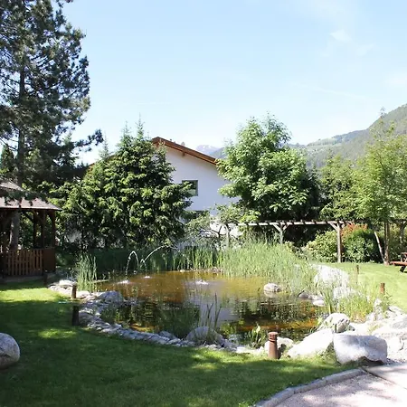 Familien Mozart 4*
