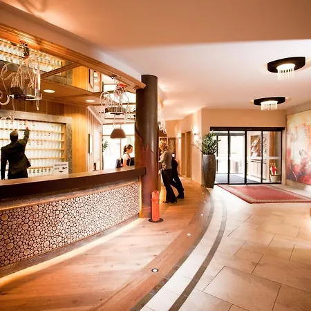 Hotel Familien Mozart Ried im Oberinntal