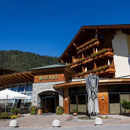 Familien Mozart リート・イム・オーバーインタール